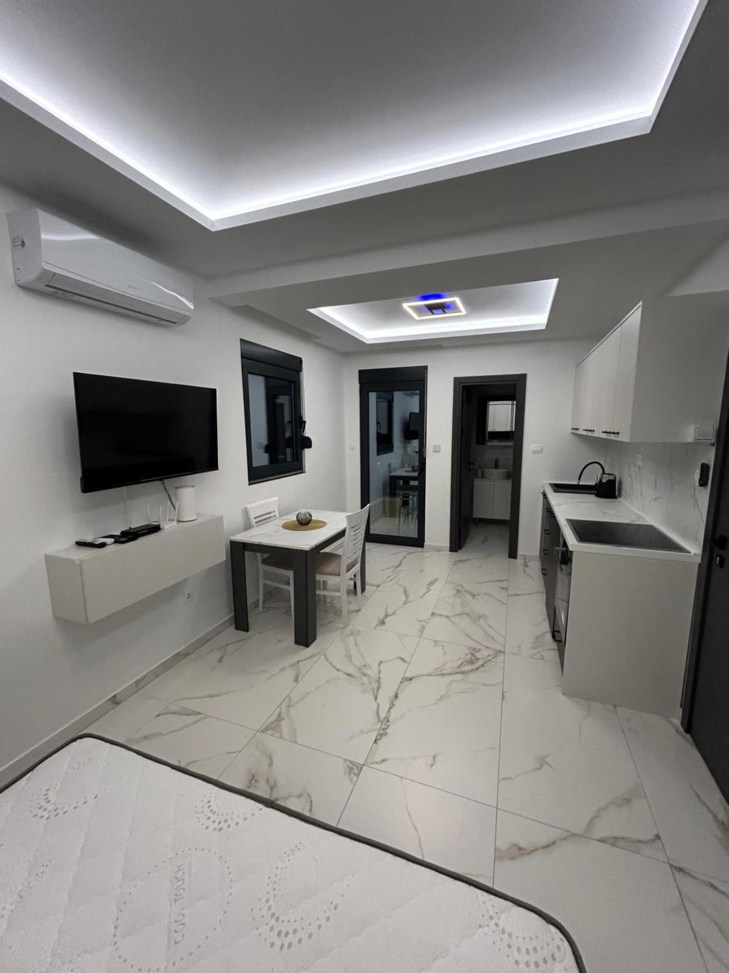Merlin Prestige Apartments Budva Exteriör bild