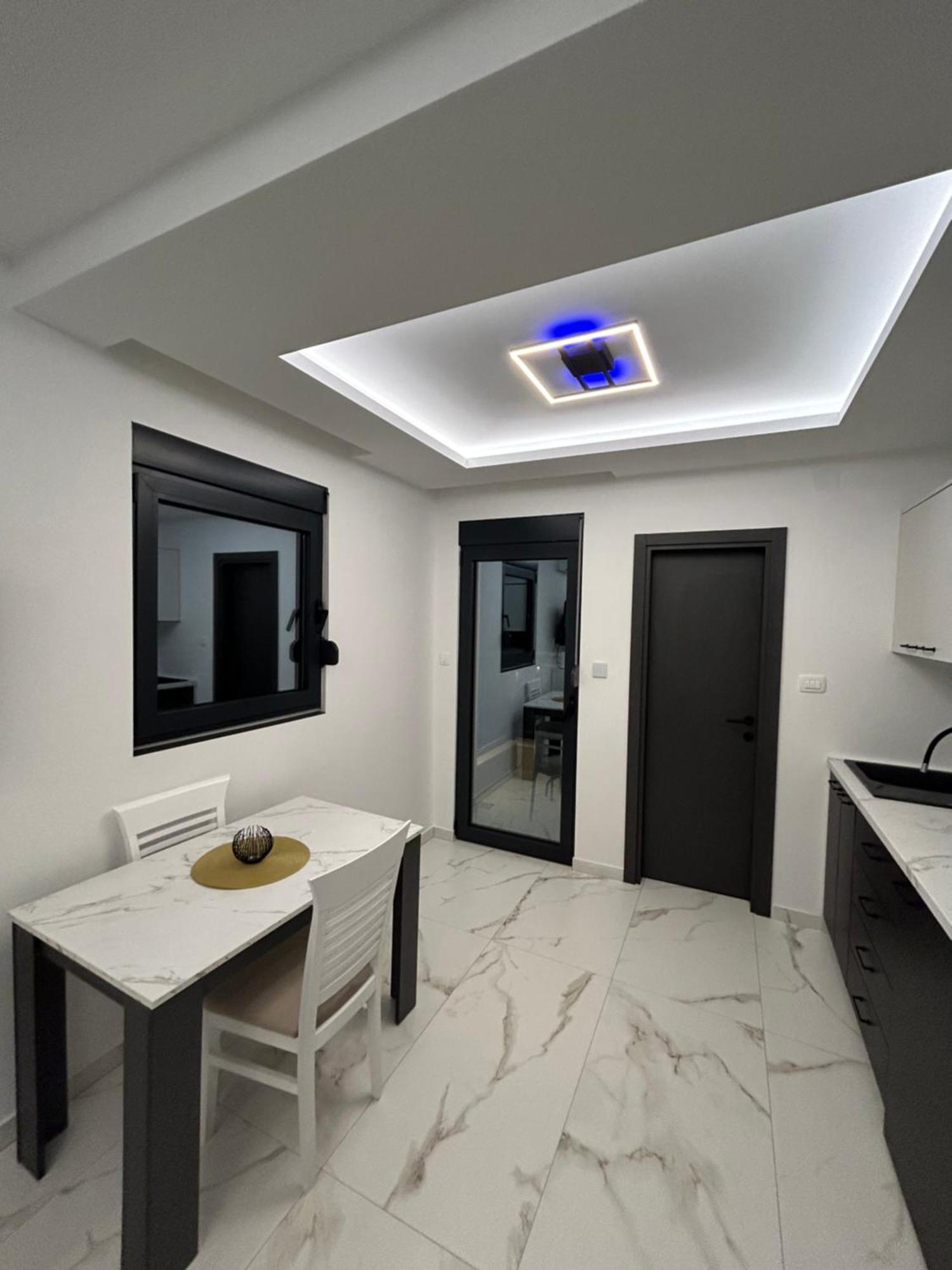 Merlin Prestige Apartments Budva Exteriör bild