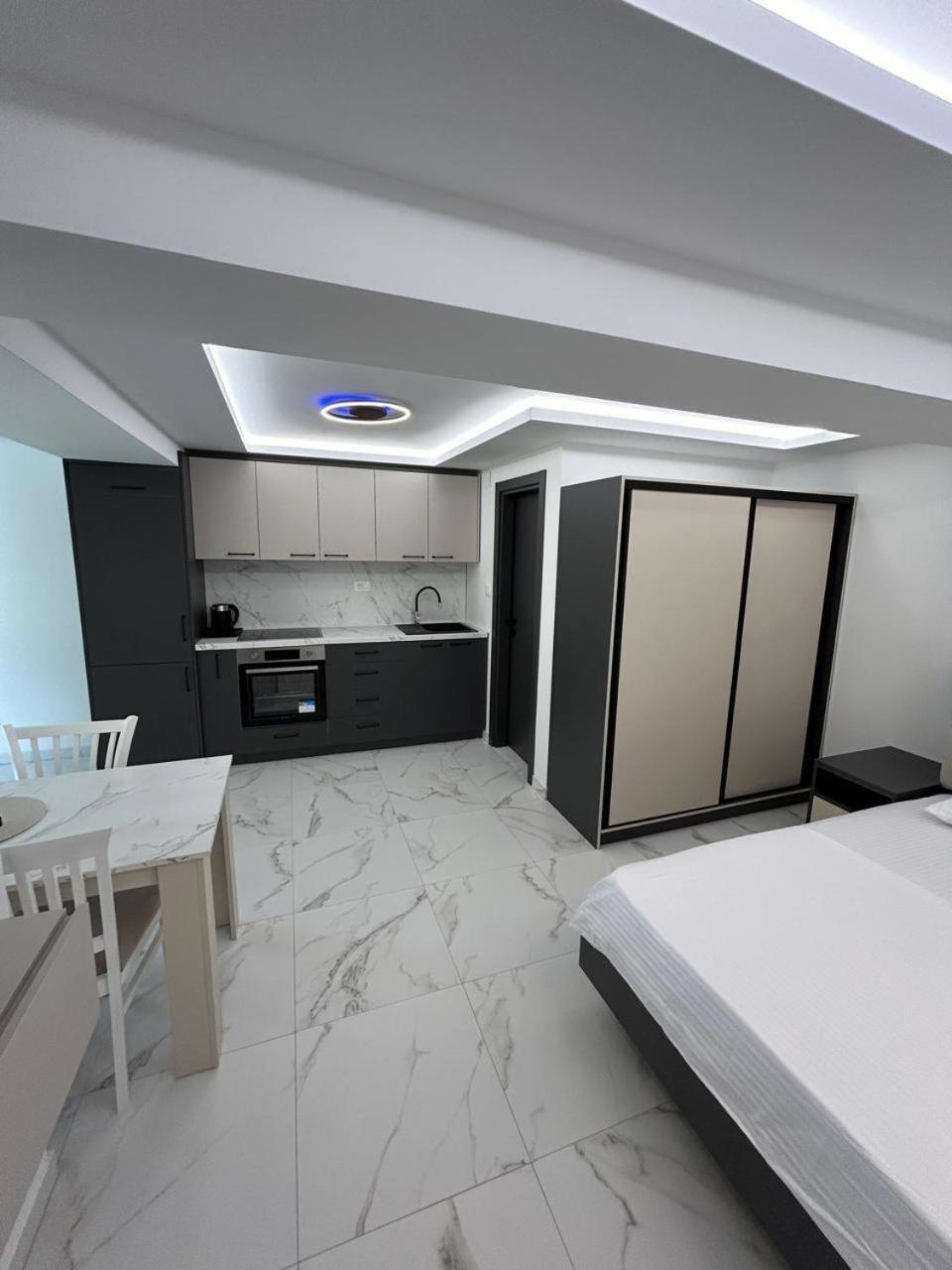 Merlin Prestige Apartments Budva Exteriör bild